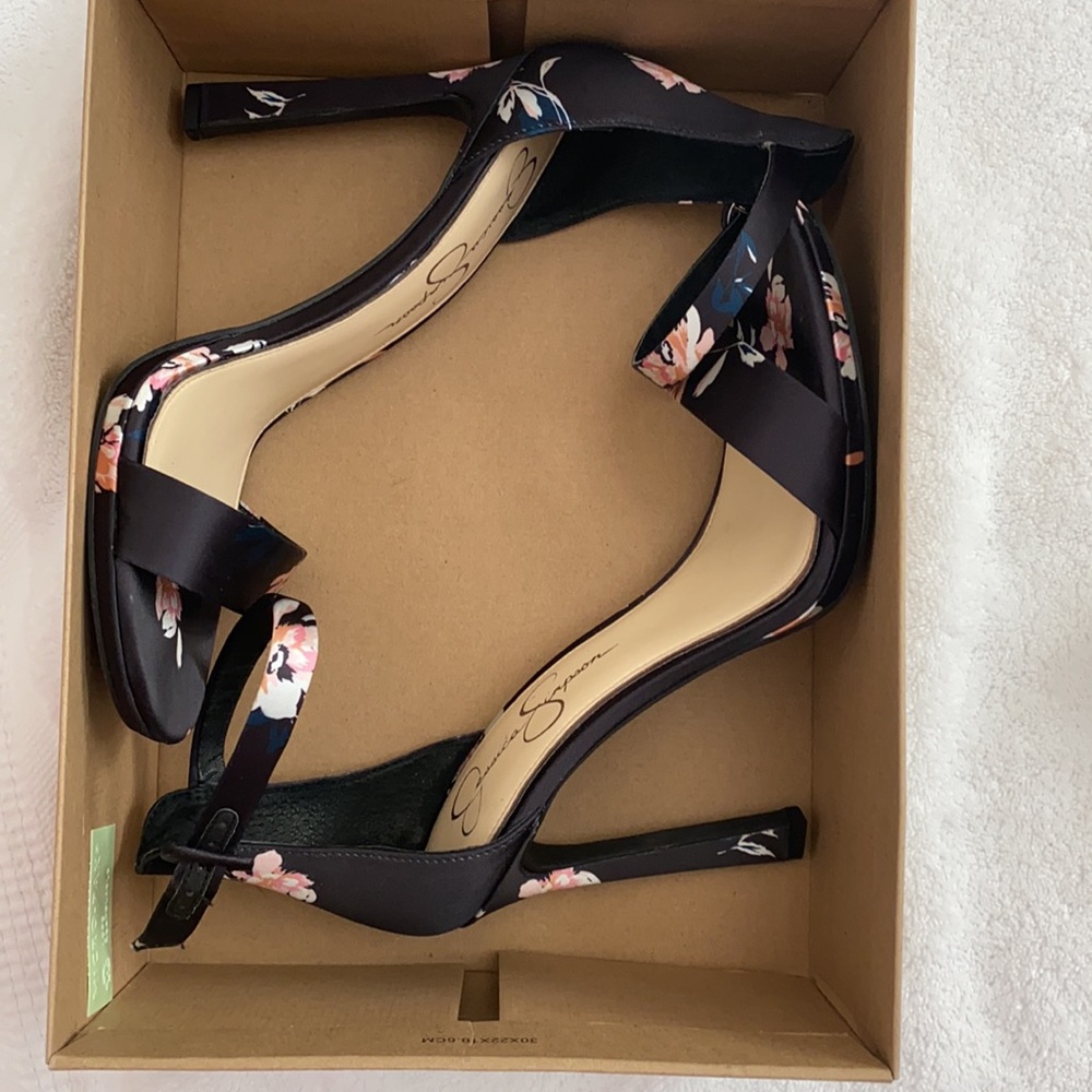 Jessica Simpson Floral Satin shoes size 9M